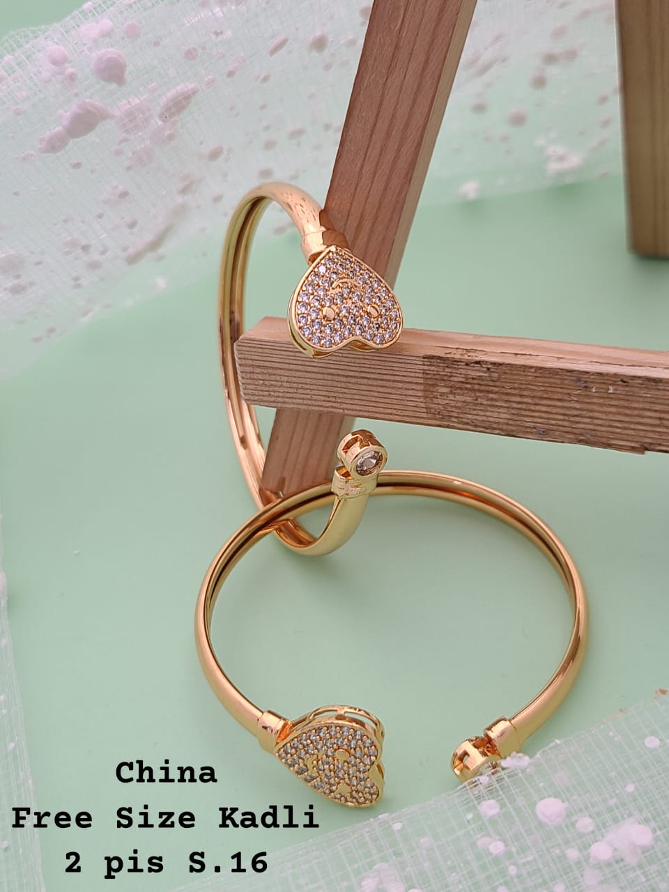 China Designer Daily Wear Kadli Bracelets Wholesale Price In Surat
